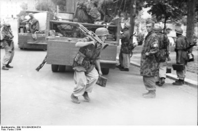 Bundesarchiv_Bild_101I-304-0634-07A.jpg